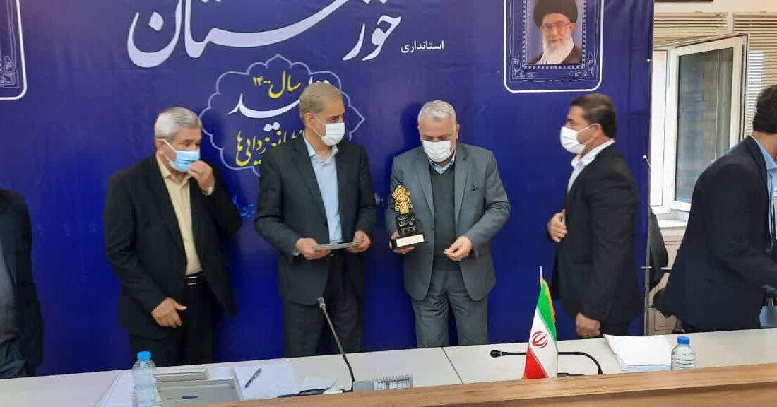۴ شورای برتر آموزش و پرورش خوزستان تجلیل شدند / آموزش و پرورش لالی در جمع برترین های استان
