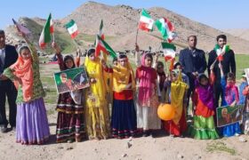 جشنهای دهه فجر در مدارس عشایری شهرستان لالی