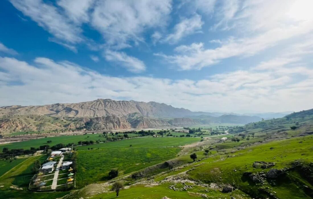 چم سور و دره برکه در لالی