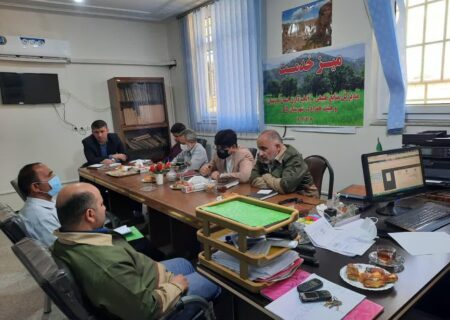 میز خدمت مدیرکل منابع طبیعی و آبخیزداری خوزستان  در لالی/از پاسخگویی به سوالات مردم تا تاکید بر جلوگیری از آتش سوزی ها
