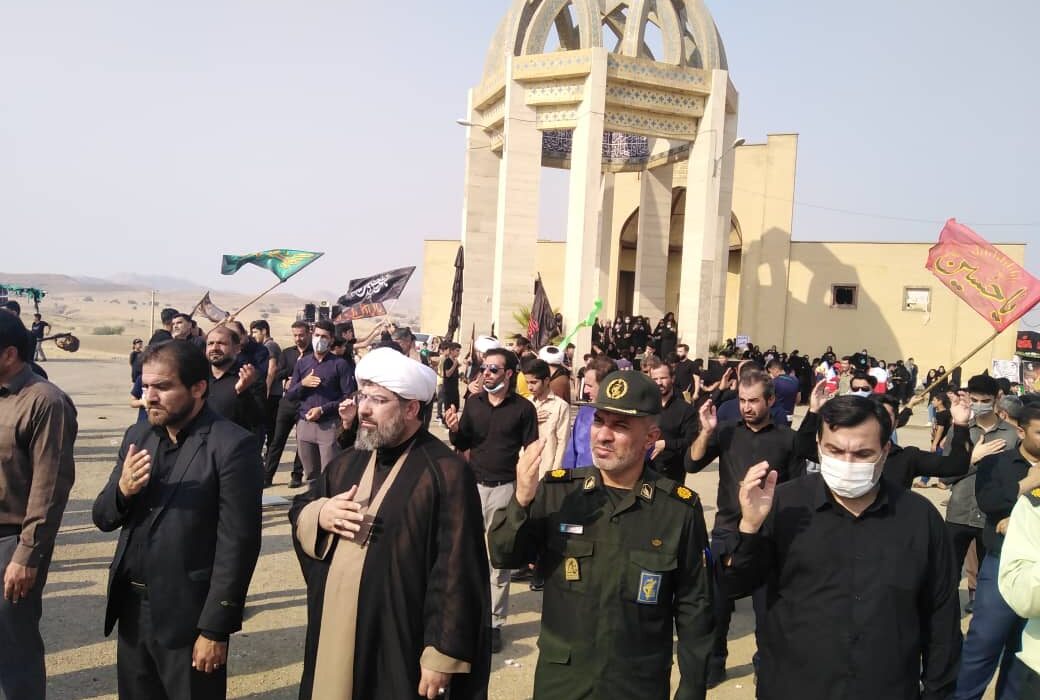برگزاری مراسم تاسوعای حسینی درشهرستان لالی/ارادت مردم درگرمای شرجی خوزستان