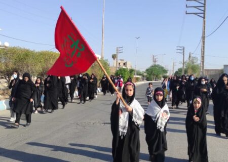 راهپیمایی جاماندگان اربعین حسینی در شهرستان لالی/عزاداری در یادمان شهدای گمنام