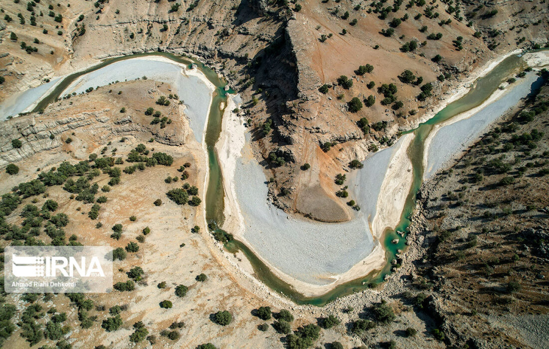 خشک شدن پاییزی رودخانه بازفت در ایلراه تاریخی بختیاری + تصاویر