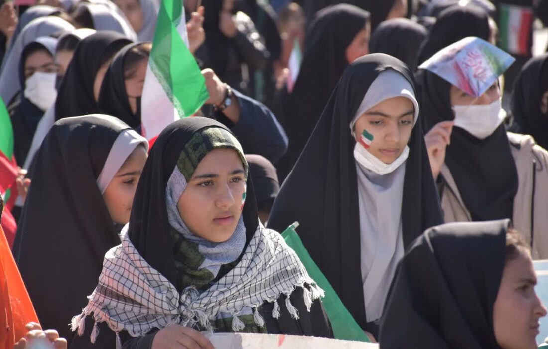 راهپیمایی چهل و چهارمین سالروز پیروزی انقلاب اسلامی در شهرستان لالی برگزار شد