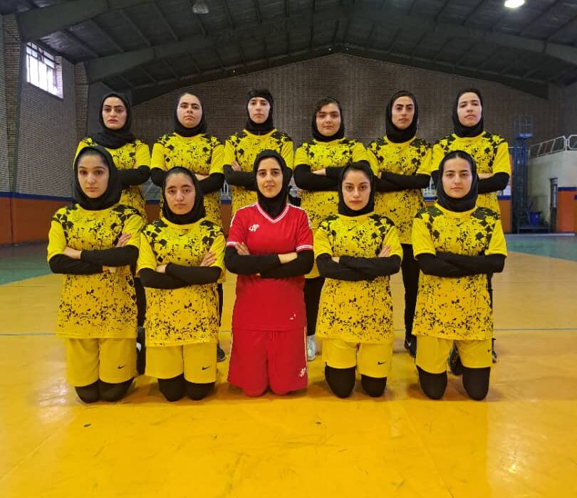 کسب مقام سوم مسابقات استانی هندبال توسط دختران هندبالیست شهرستان لالی + تصاویر