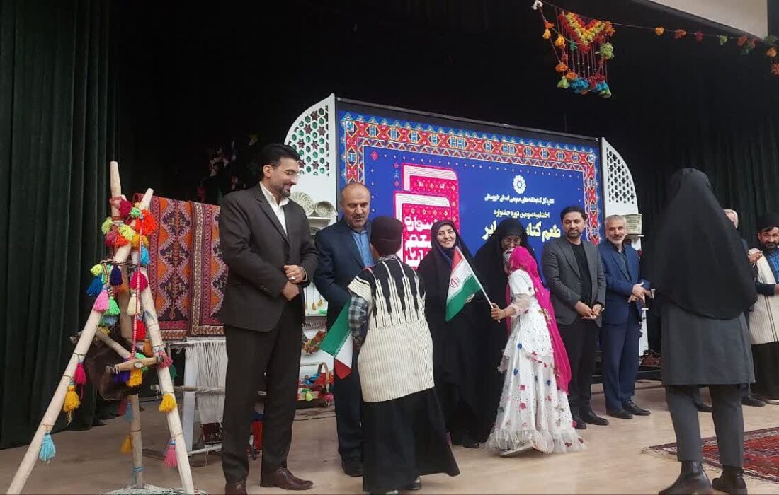کسب رتبه های برتر دانش آموزان شهرستان لالی در اختتامیه جشنواره طعم کتاب با عشایر استان خوزستان + تصاویر