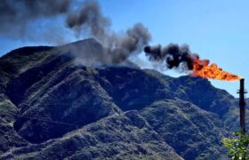 قلب، ریه و پوست خوزستان درگیر سرطان صنایع؛ کوچ اجباری و هزینه‌های سلامت برای مردم