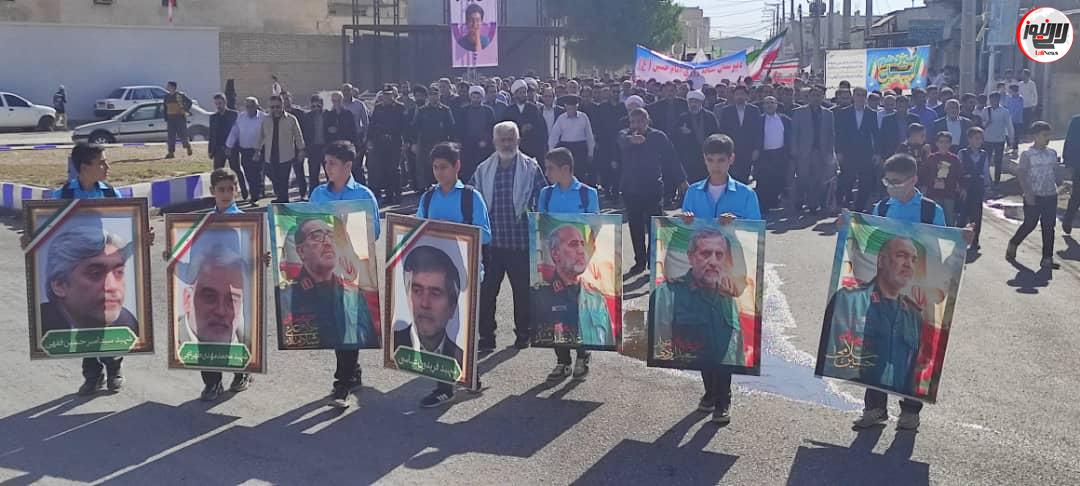 راهپیمایی ۱۳ آبان در لالی با حضور پر رنگ دانشآموزان و عشایر بختیاری + تصاویر