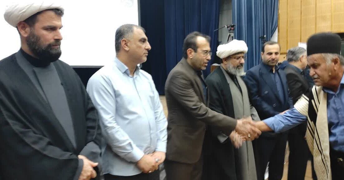 مراسم اهدای اسناد مالکیت منازل مسکونی شهروندان لالی برگزار شد